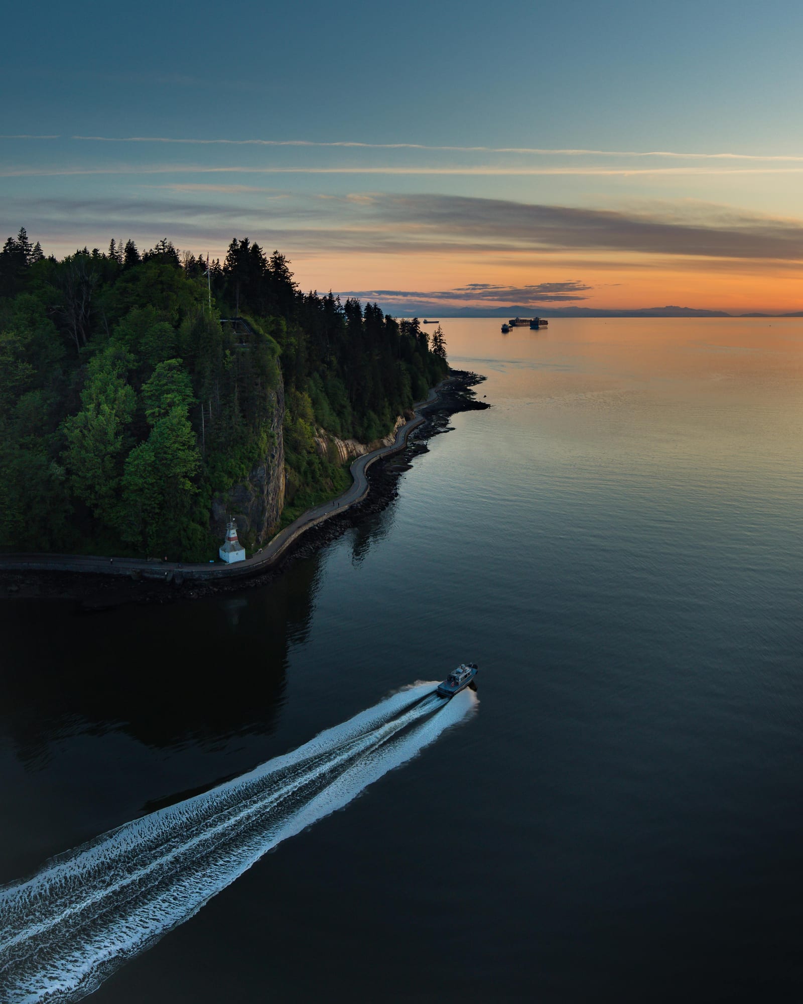 Stanley Park — forest trail, seawall, beach at golden hour